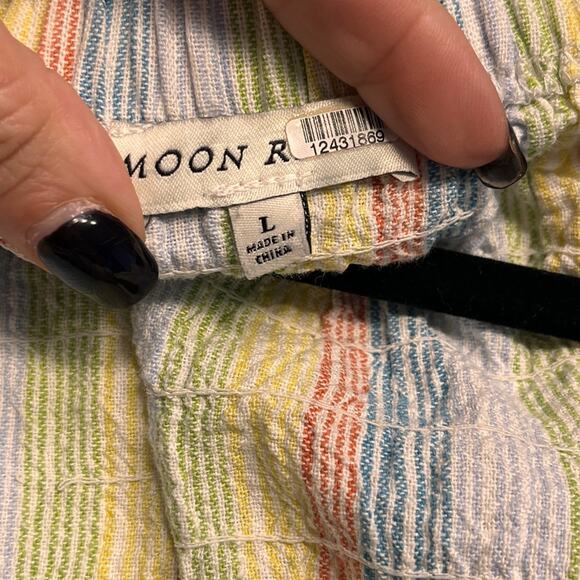 Moon River Tie Front Balloon Sleeve Top - Picture 5 of 8